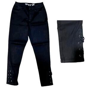 Seven7 High Rise Skinny Black Jeans Lace Up Ankle Hem size 6 MINT Condition